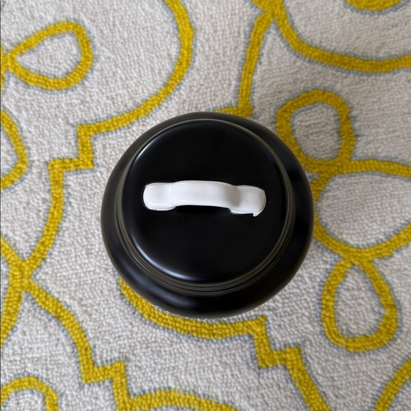 NWT Rae Dunn SKULLS AND BONES Large Canister - Picture 2 of 7